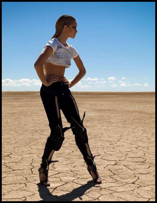 Топлес-фото Рози Хантингтон-Уайтли (Rosie Huntington-Whiteley) в журнале «Exit»