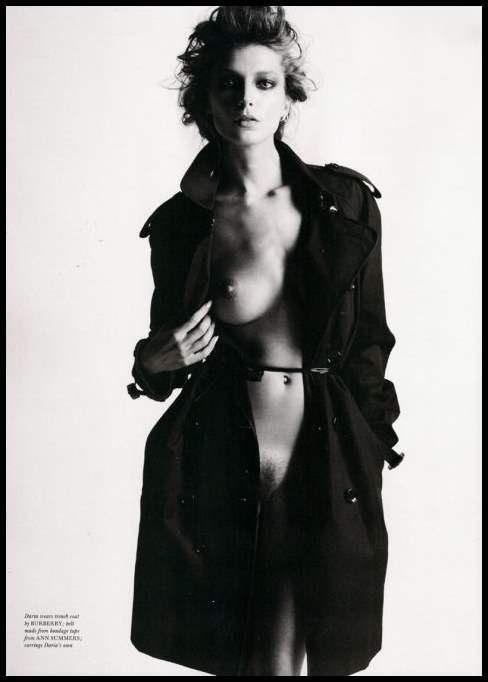 Обнаженные супермодели в Love Magazine