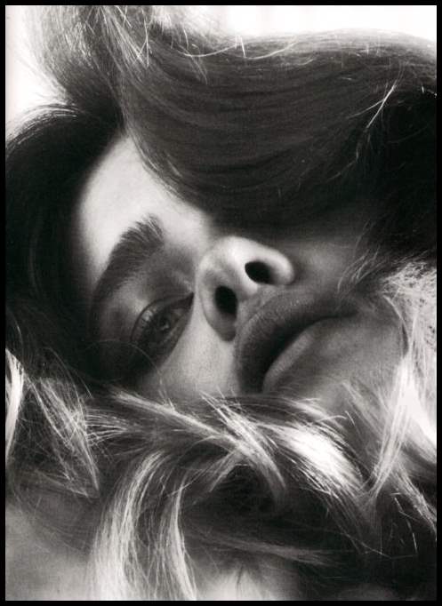 Обнаженные супермодели в Love Magazine