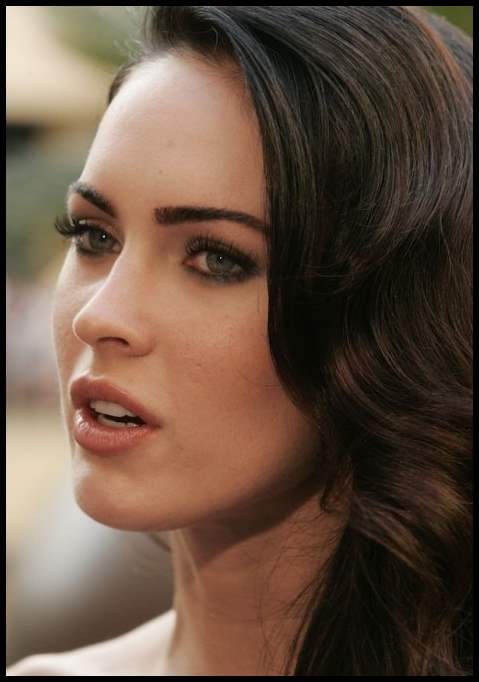 Меган Фокс (Megan Fox) на премьере фильма ужасов Тело Дженнифер