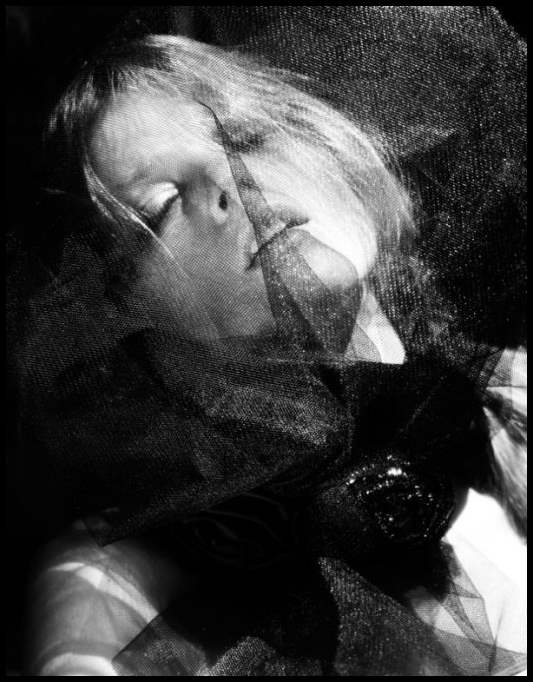 Маша Новоселова в испанском Vogue