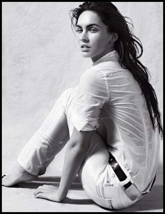 Обнаженная Меган Фокс (Megan Fox) для Armani