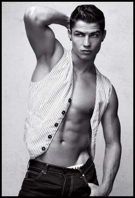 Обнаженный Криштиану Роналду (Cristiano Ronaldo) для Armani, голый Криштиану Роналду