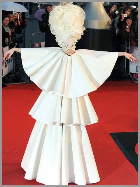 Леди ГаГа (Lady GaGa) стала лобстером Леди ГаГа (Lady GaGa) стала лобстером