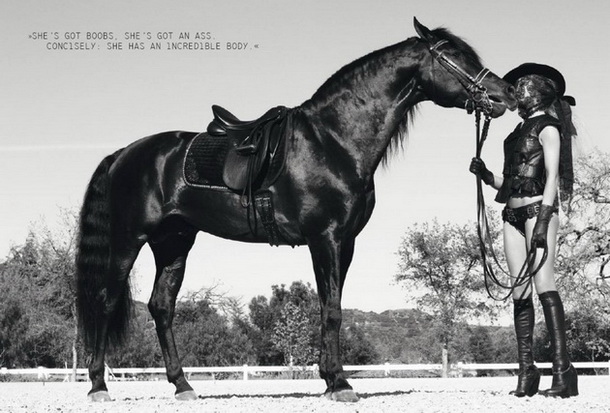 Рози Хантингтон-Уайтли (Rosie Huntington-Whiteley) обнажилась для книги «Ten Times Rosie»