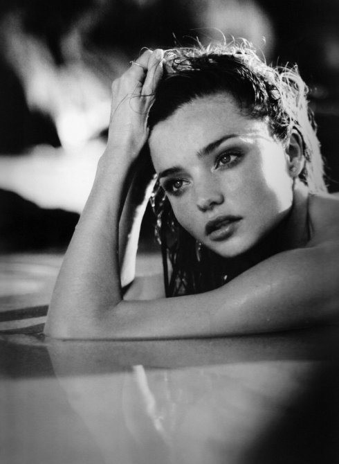 Обнаженная Миранда Керр (Miranda Kerr) в книге Рассела Джеймса (Russell James)