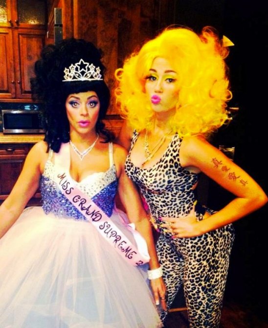 Лучшие костюмы знаменитостей на Хэллоуин