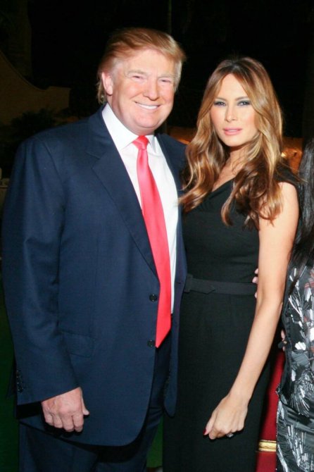 Седина в бороду – бес в ребро многим знаменитостям