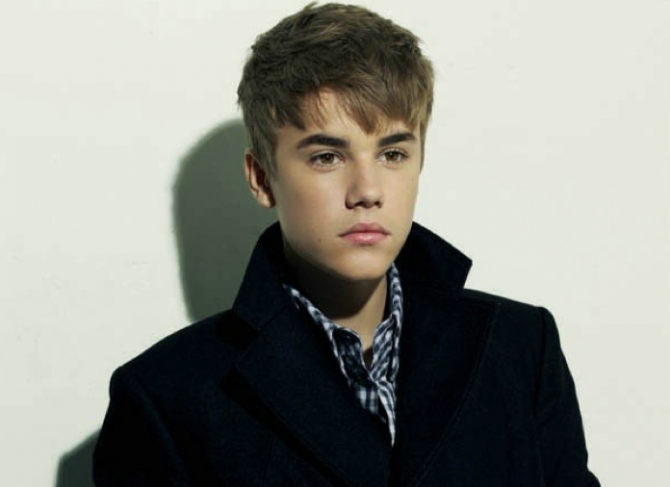 Знаменитости позировали для благотворительности