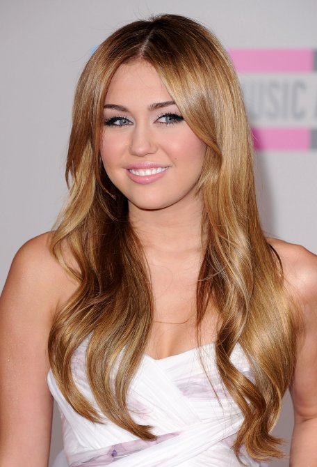 Майли Сайрус (Miley Cyrus) на церемонии «American Music Awards – 2010»