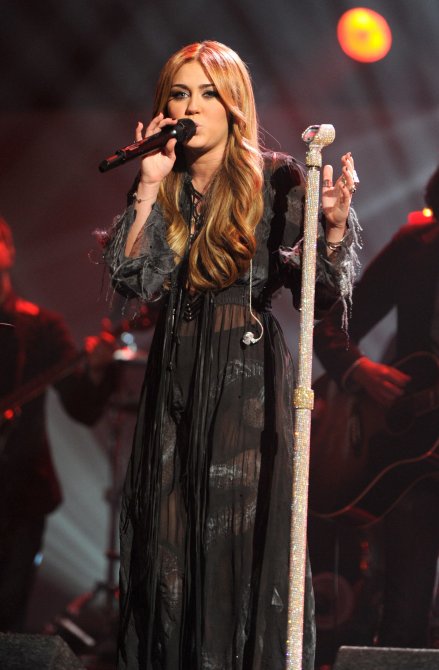 Майли Сайрус (Miley Cyrus) на церемонии «American Music Awards – 2010»