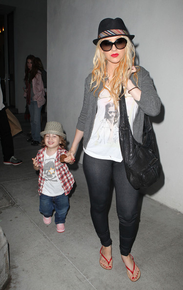 Знаменитости в уик-энд (фото папарацци) Знаменитости в уик-энд (фото папарацци)