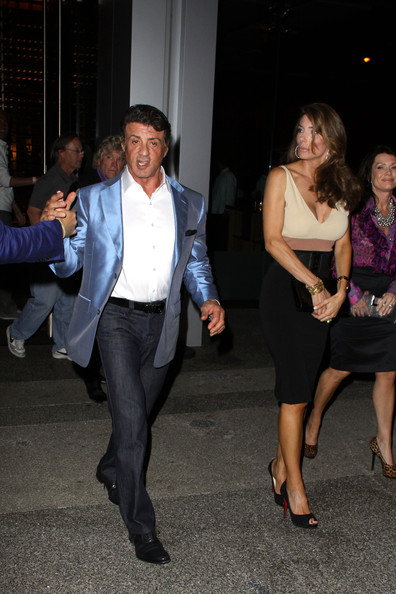 Знаменитости в уик-энд (фото папарацци) Знаменитости в уик-энд (фото папарацци)