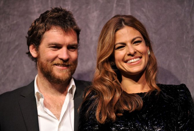 Ева Мендес (Eva Mendes) на премьере фильма «Последняя ночь» (Last Night) в Торонто