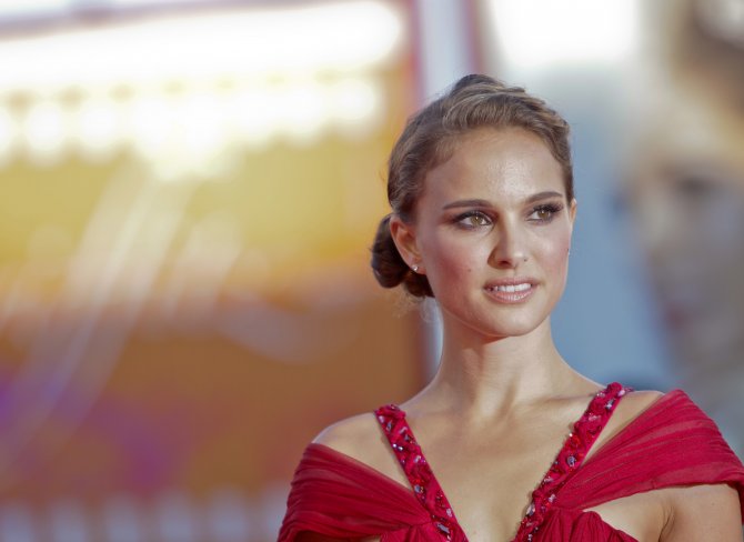 Натали Портман (Natalie Portman) на премьере фильма «Чёрный лебедь» в Венеции