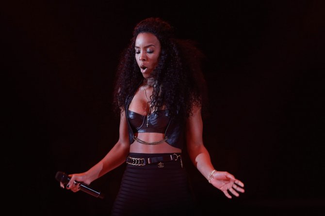 Знаменитости, которые не боятся говорить о собственной груди