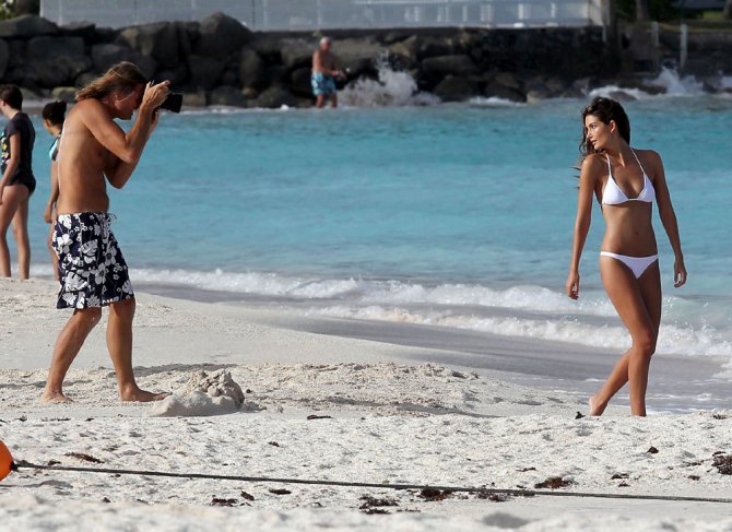 Лили Олдридж (Lily Aldridge) на пляжах Карибского моря