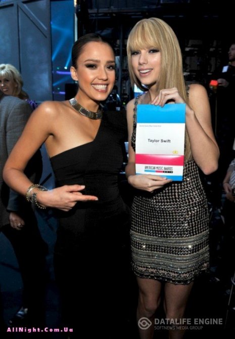 Тейлор Свифт на American Music Awards 2010 (20 фото)