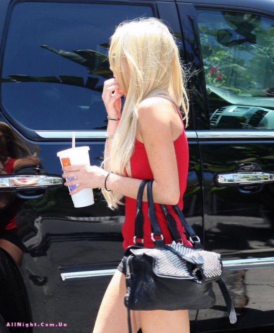 Линдсэй Лохан (7 фото)