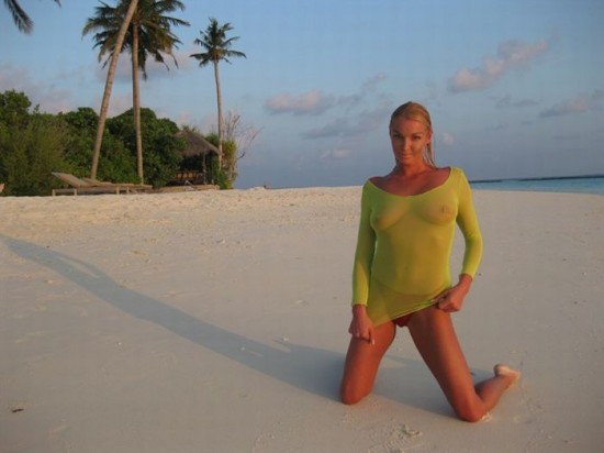 Голая Анастасия Волочкова на Мальдивах