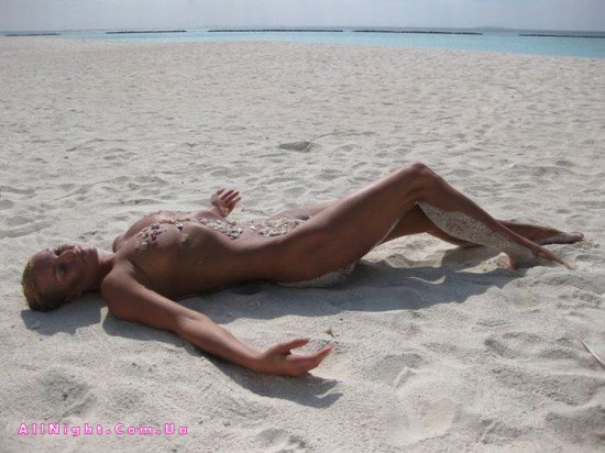 Голая Анастасия Волочкова на Мальдивах