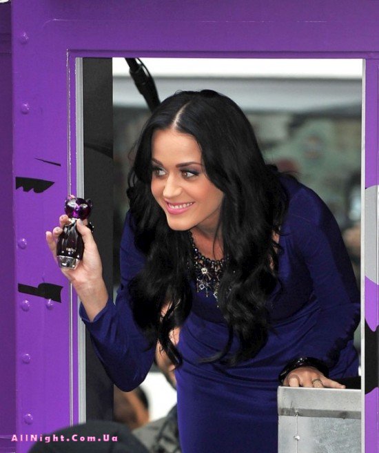 Кэти Перри презентовала духи «Purr»