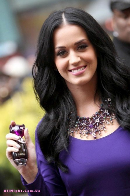 Кэти Перри презентовала духи «Purr»