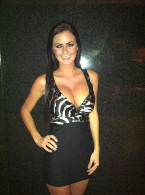 Сексуальные девушки любят надевать обтягивающие платья (53 фото)
