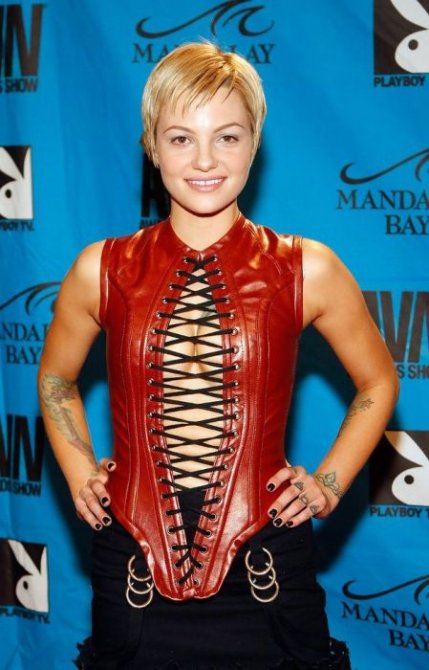 Коллекция самых богатых порно звезд (20 фото)