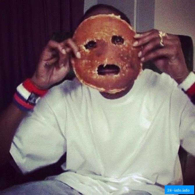 Забавные автопортреты знаменитостей Забавные автопортреты знаменитостей