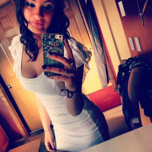 Сексуальные девушки любят надевать обтягивающие платья (53 фото)