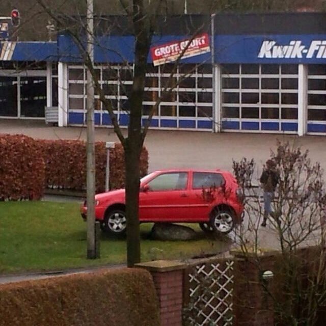 Девушки за рулем