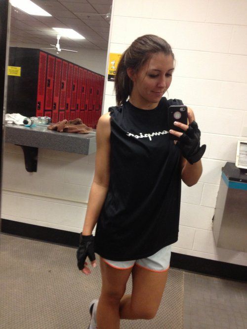 Стройные девушки, которые следят за своей фигурой