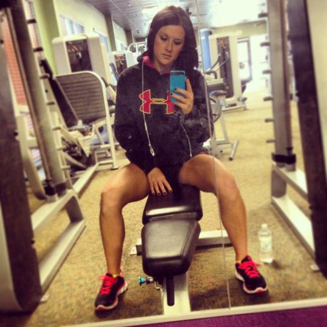 Стройные девушки, которые следят за своей фигурой