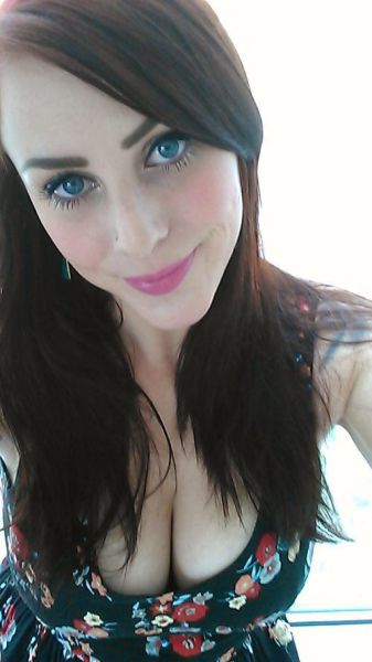 Сексуальные девушки с внушительным размером груди