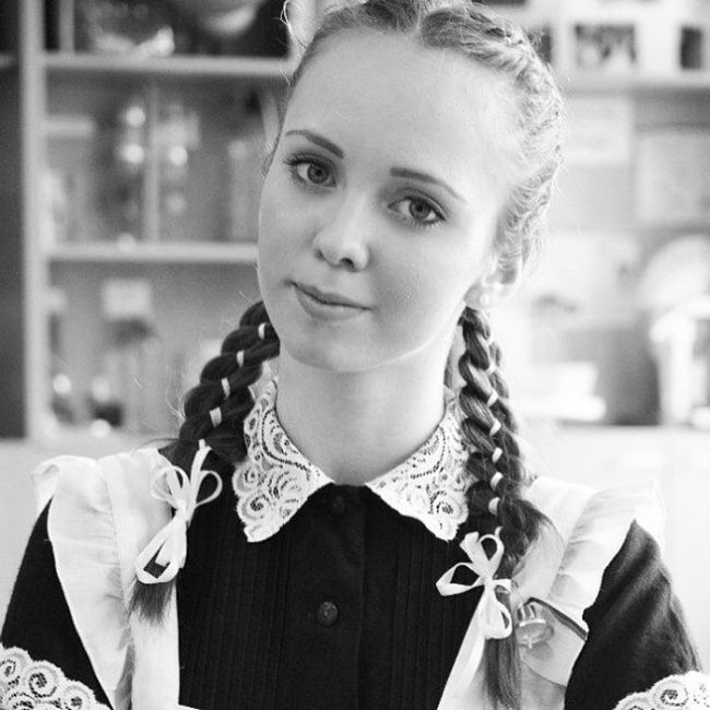 Выпускницы на последнем звонке 2013 Выпускницы на последнем звонке 2013