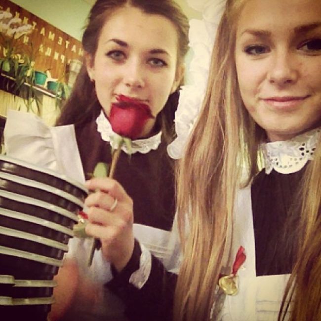 Выпускницы на последнем звонке 2013 Выпускницы на последнем звонке 2013