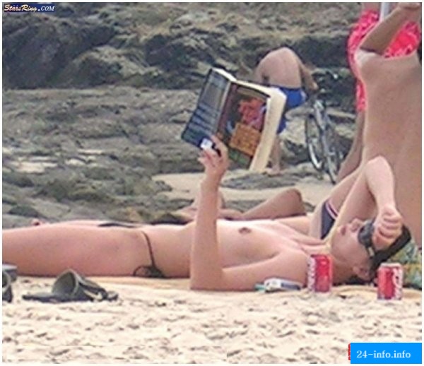 Голая Шарлиз Терон