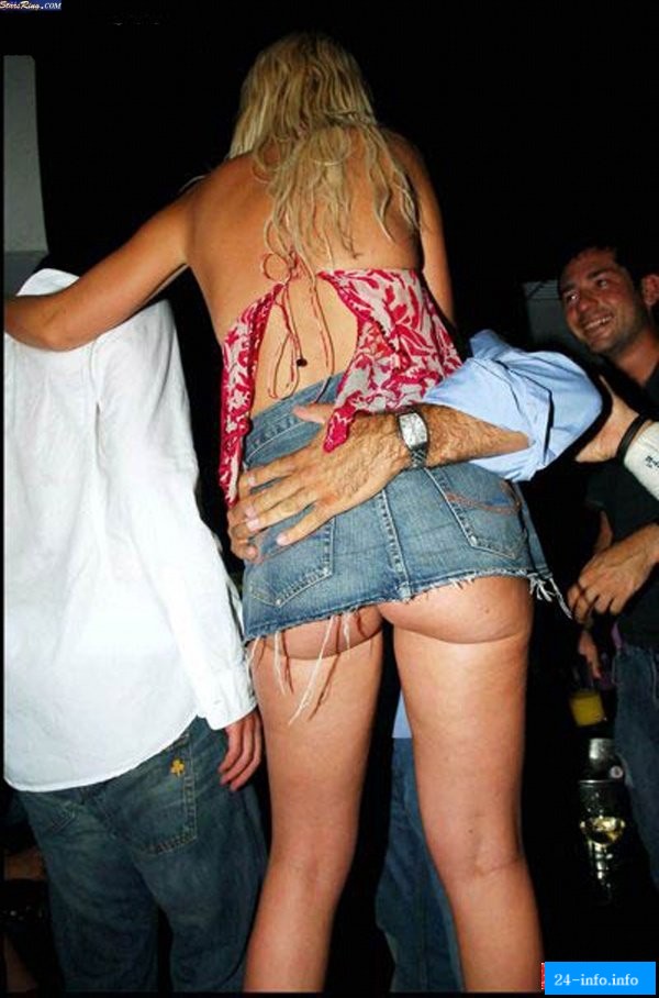 Голая Тара Рейд