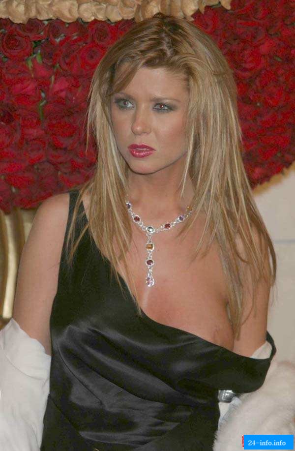 Голая Тара Рейд