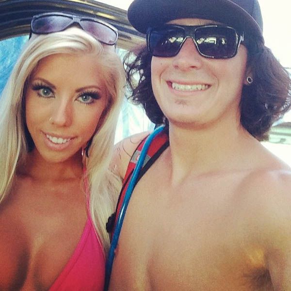 Сексуальные девушки с фестиваля "Coachella 2013"