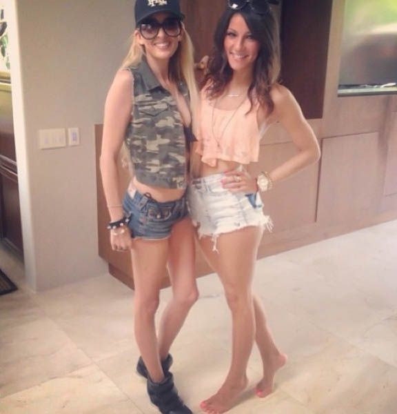 Сексуальные девушки с фестиваля "Coachella 2013"