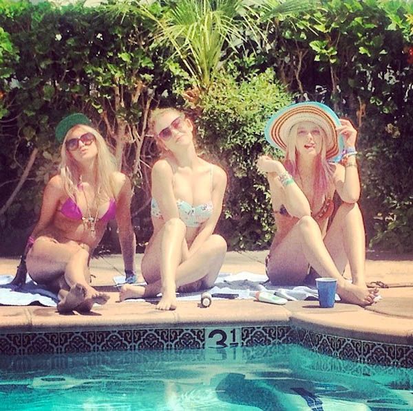 Сексуальные девушки с фестиваля "Coachella 2013"