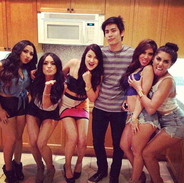 Сексуальные девушки с фестиваля "Coachella 2013"