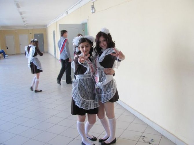 Выпускницы на последнем звонке 2013