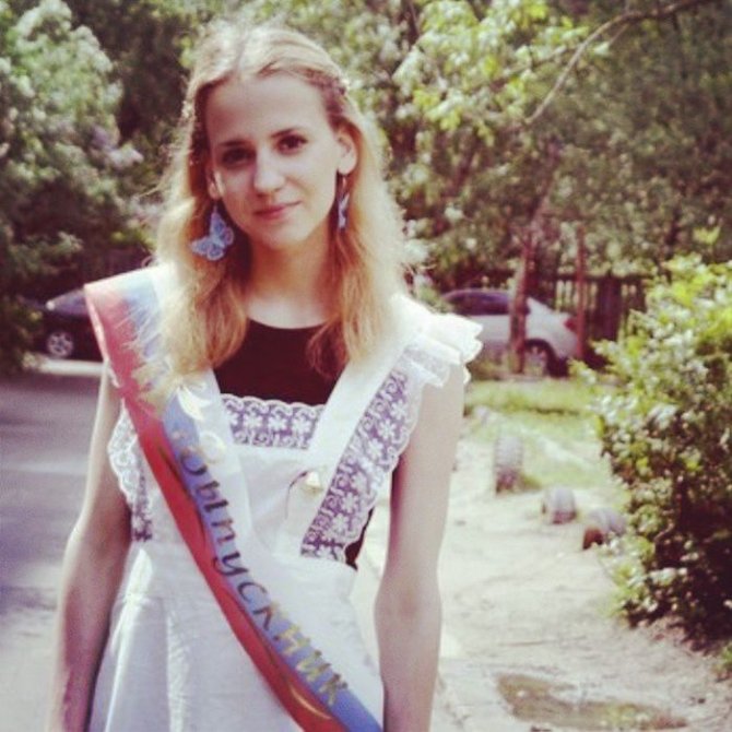 Выпускницы на последнем звонке 2013