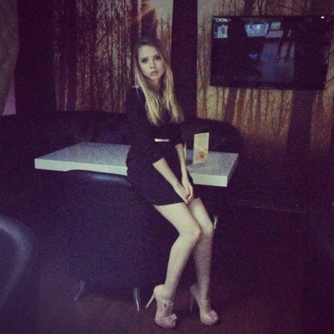 Выпускницы на последнем звонке 2013