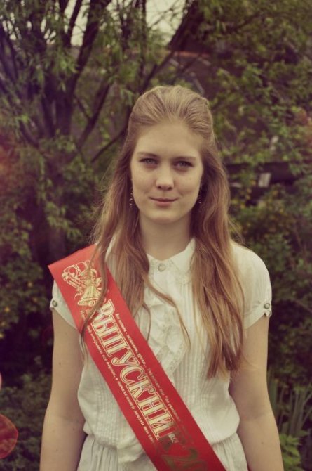 Выпускницы на последнем звонке 2013