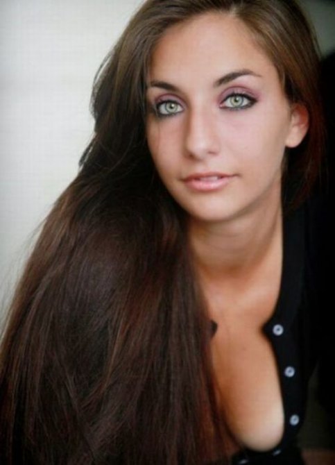 Девушки с шикарным декольте