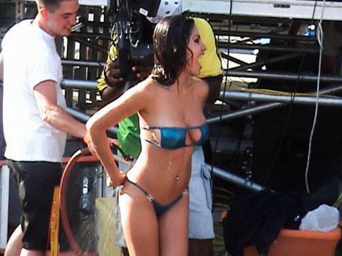 Сексуальные девушки охлаждаются. Часть 2